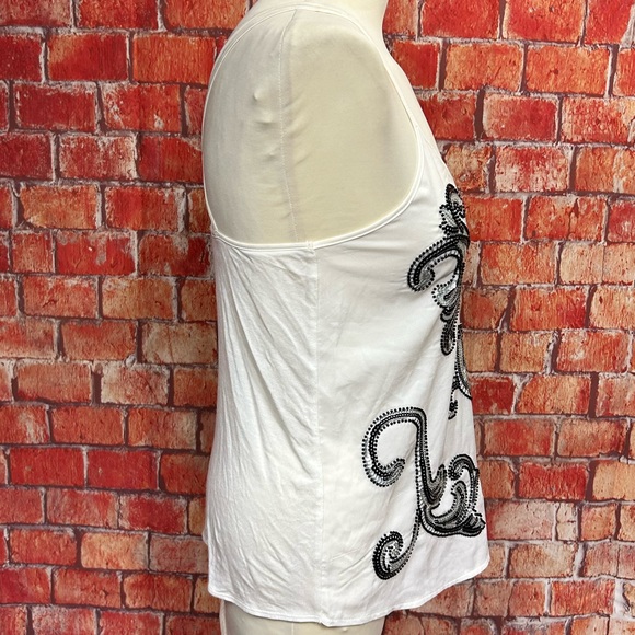 Express Semi-Sheer Paisley Sequined Camisole - Picture 6 of 8